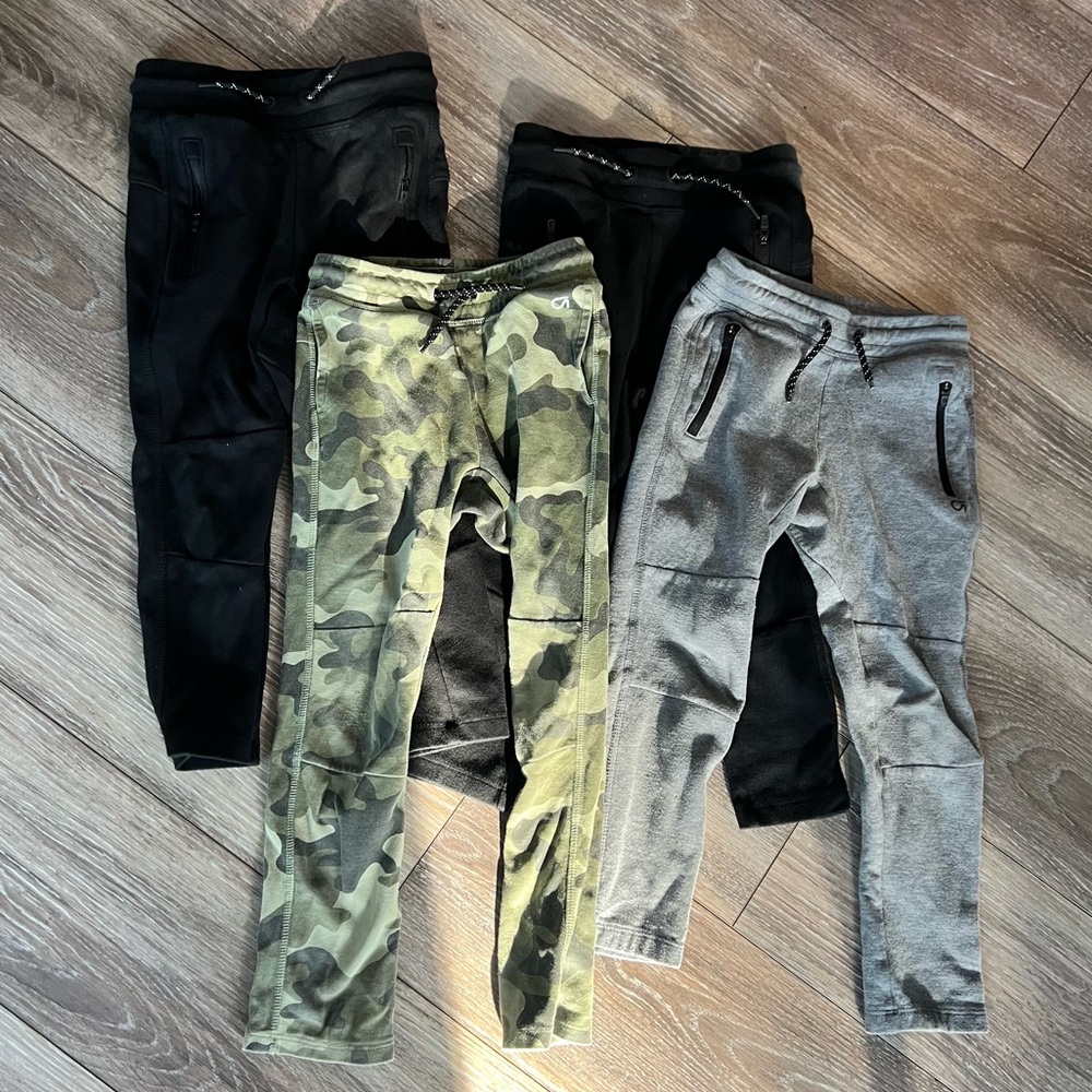 Boys Gap Fit Joggers (4 pair) Size 4-5 (XS)